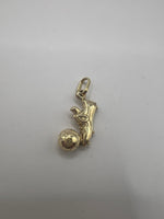 Foci cipő alakú arany medál