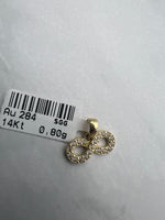 Végtelen formájú arany medál fehér cirkónia kövekkel díszítve