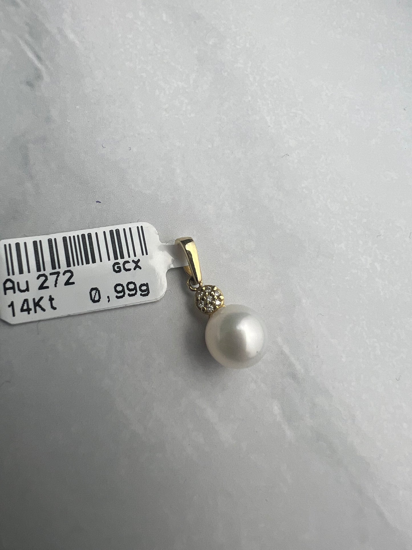 Gyöngyös arany medál pici fehér cirkónia kövekkel