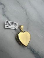 Kinyitható szives arany medál, gravírozható illetve fénykép tehető bele