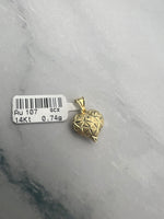 Szív alakú arany medál