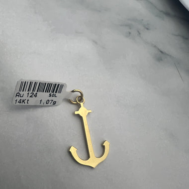 Horgony alakú arany medál