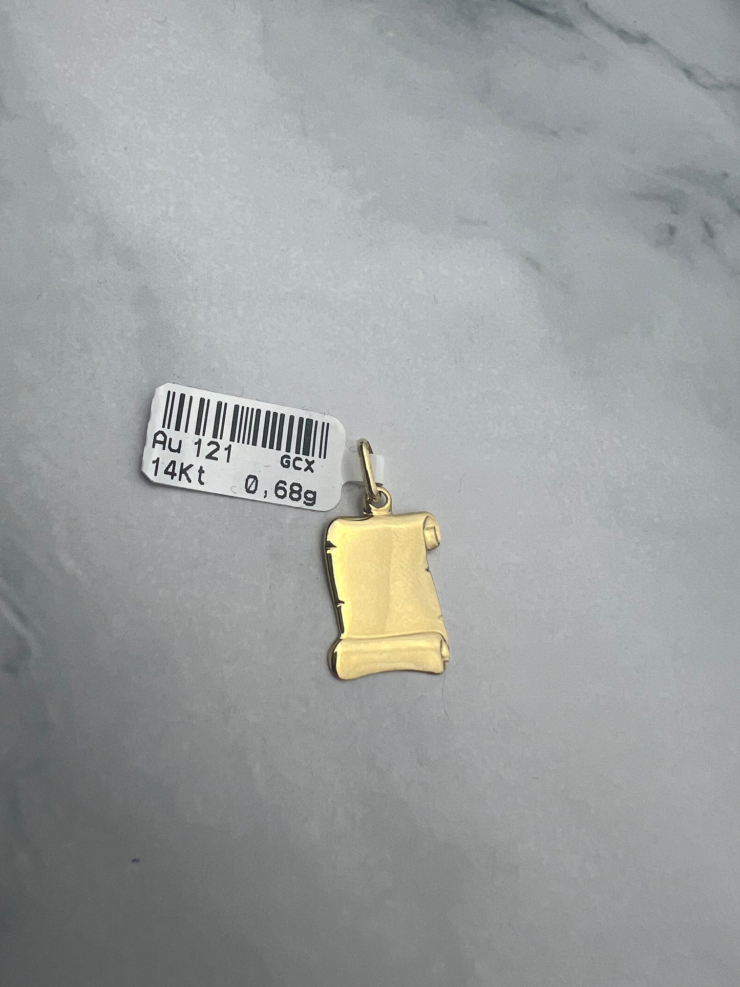 Pergamen alakú gravírozható arany medál