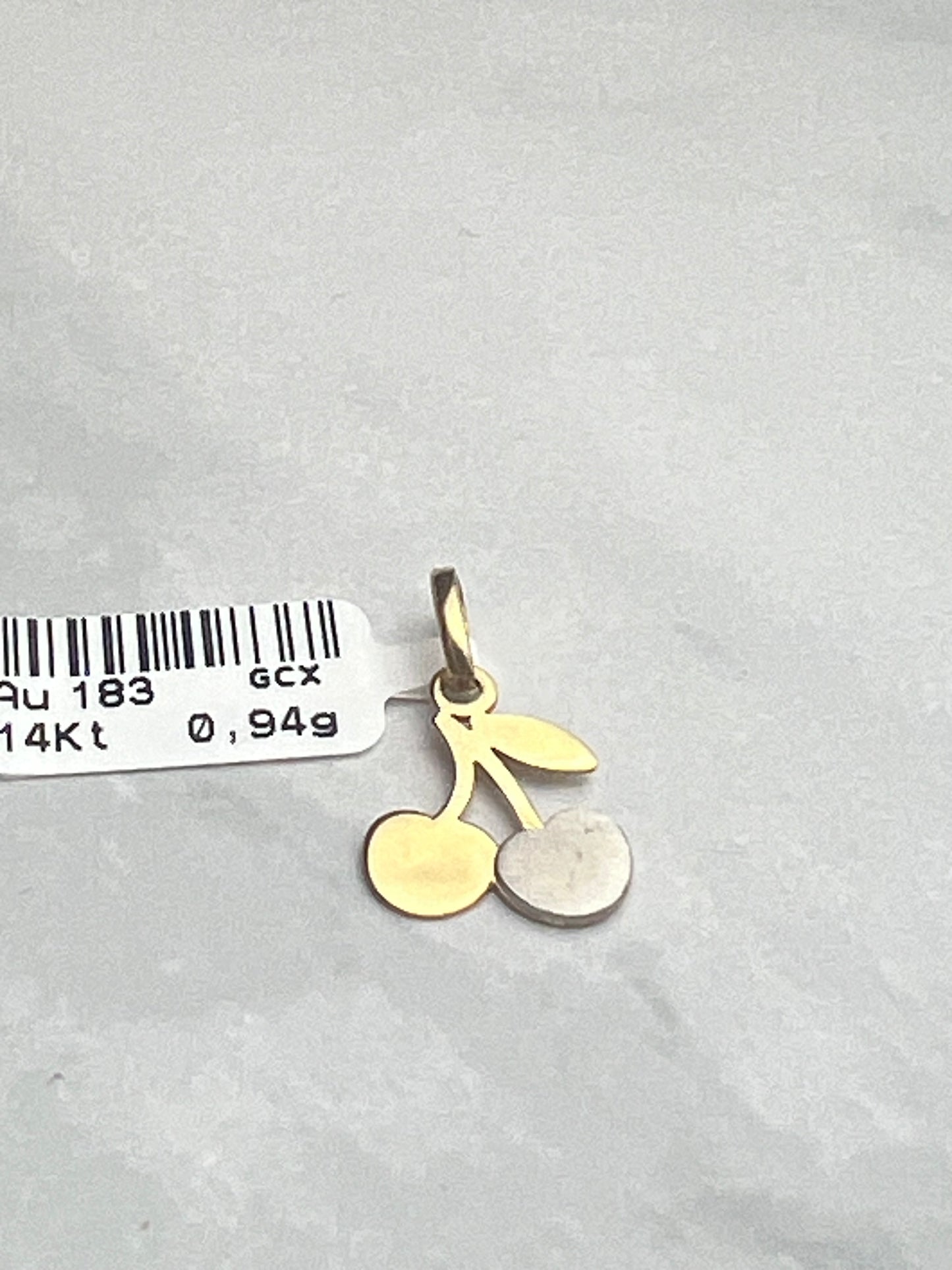 Cseresznye alakú arany medál