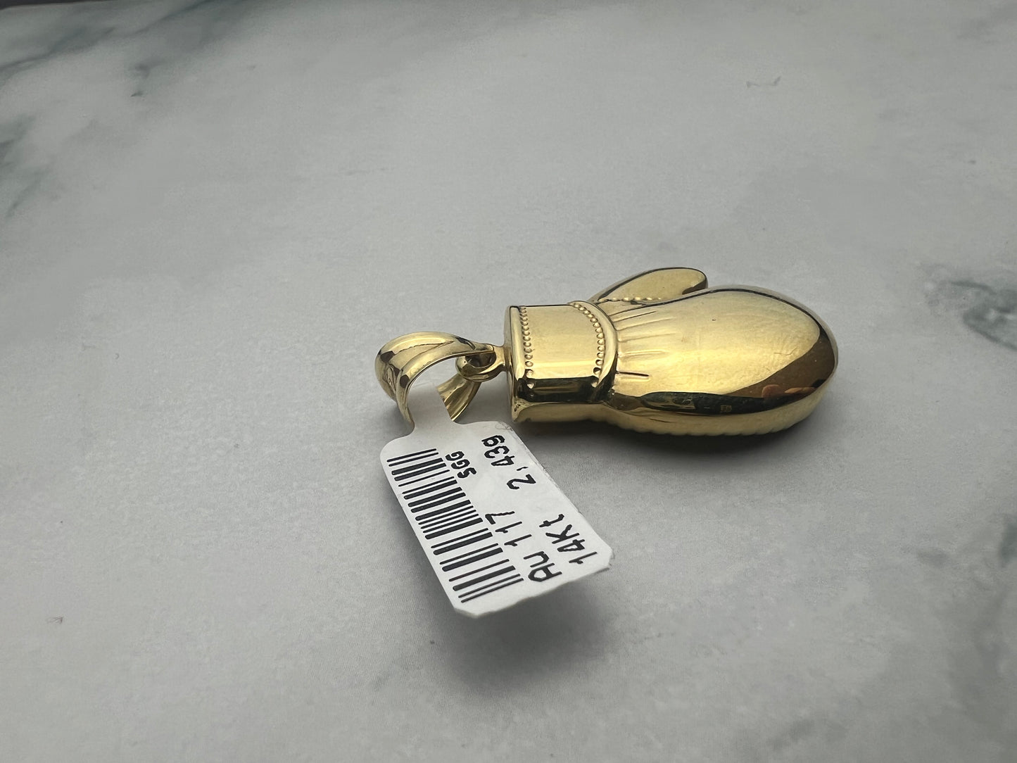 Boxkesztyű arany medál