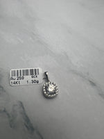 Köves fehérarany medál cirkónia kövekkel