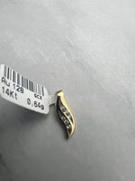 Különleges fazonú sárgaarany medál