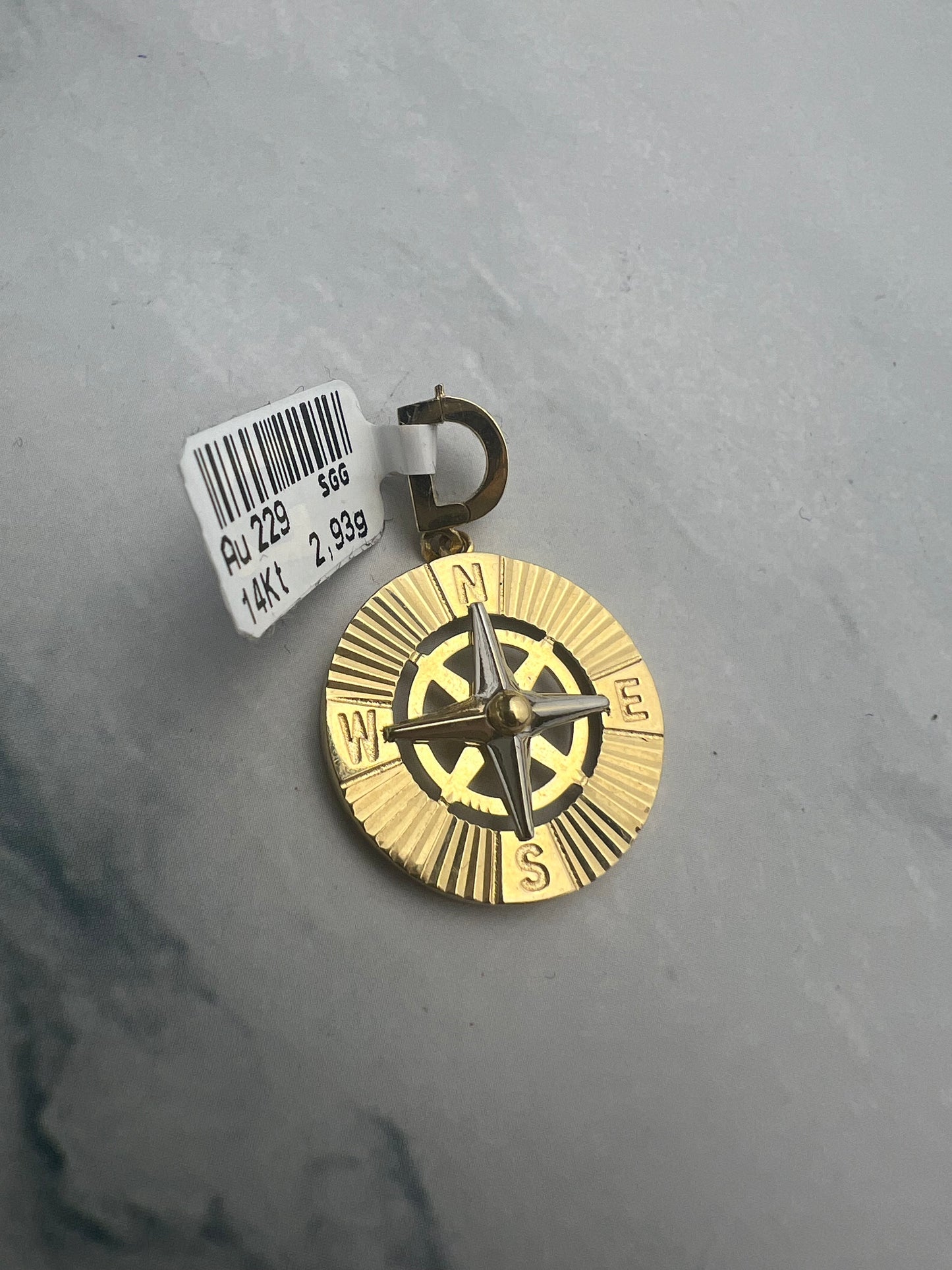 Iránytű arany medál