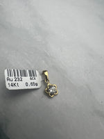 Kis virág arany medál cirkónia kővel