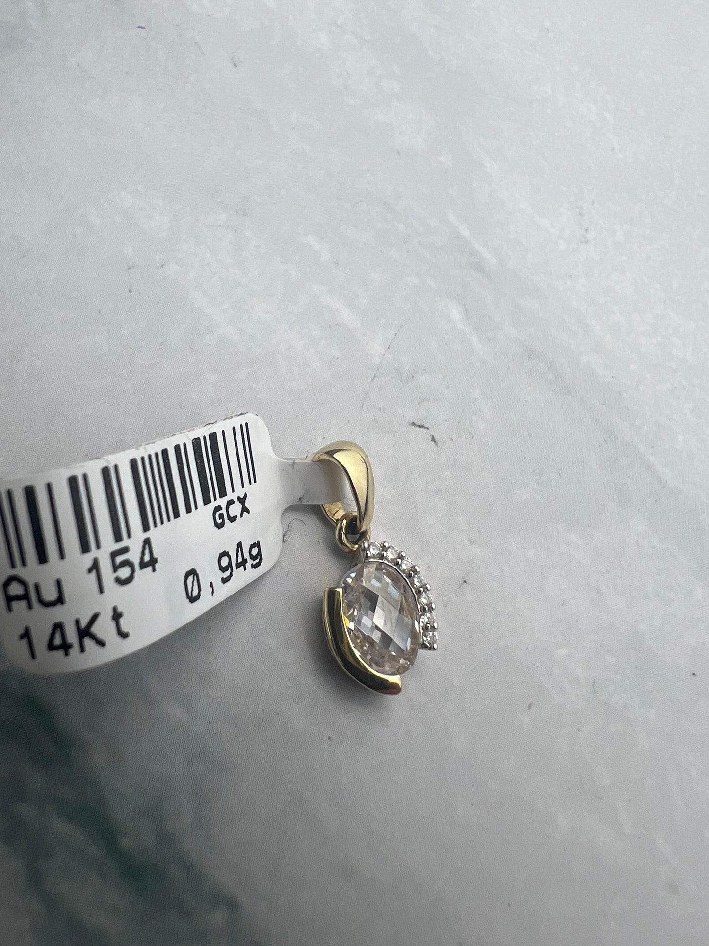 Cirkónia köves modern arany medál