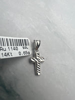 Kereszt medál fehéraranyból