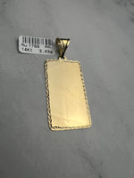 Gravirozható, sárga arany, téglalap alakú medál