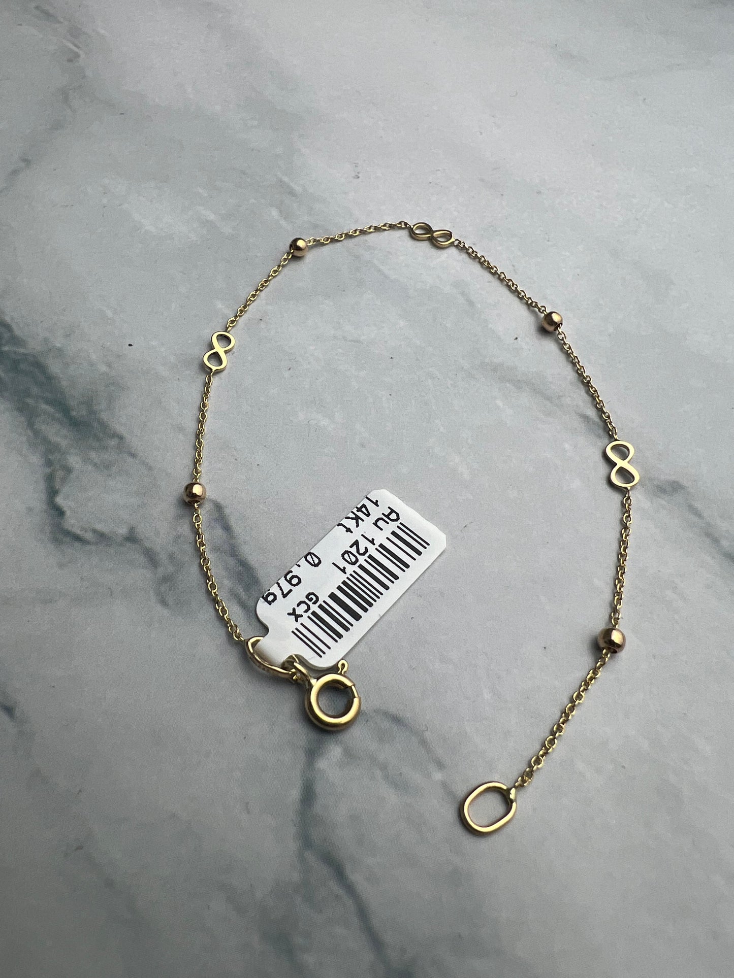 Karlánc sárgaaranyból, végtelen motívumokkal