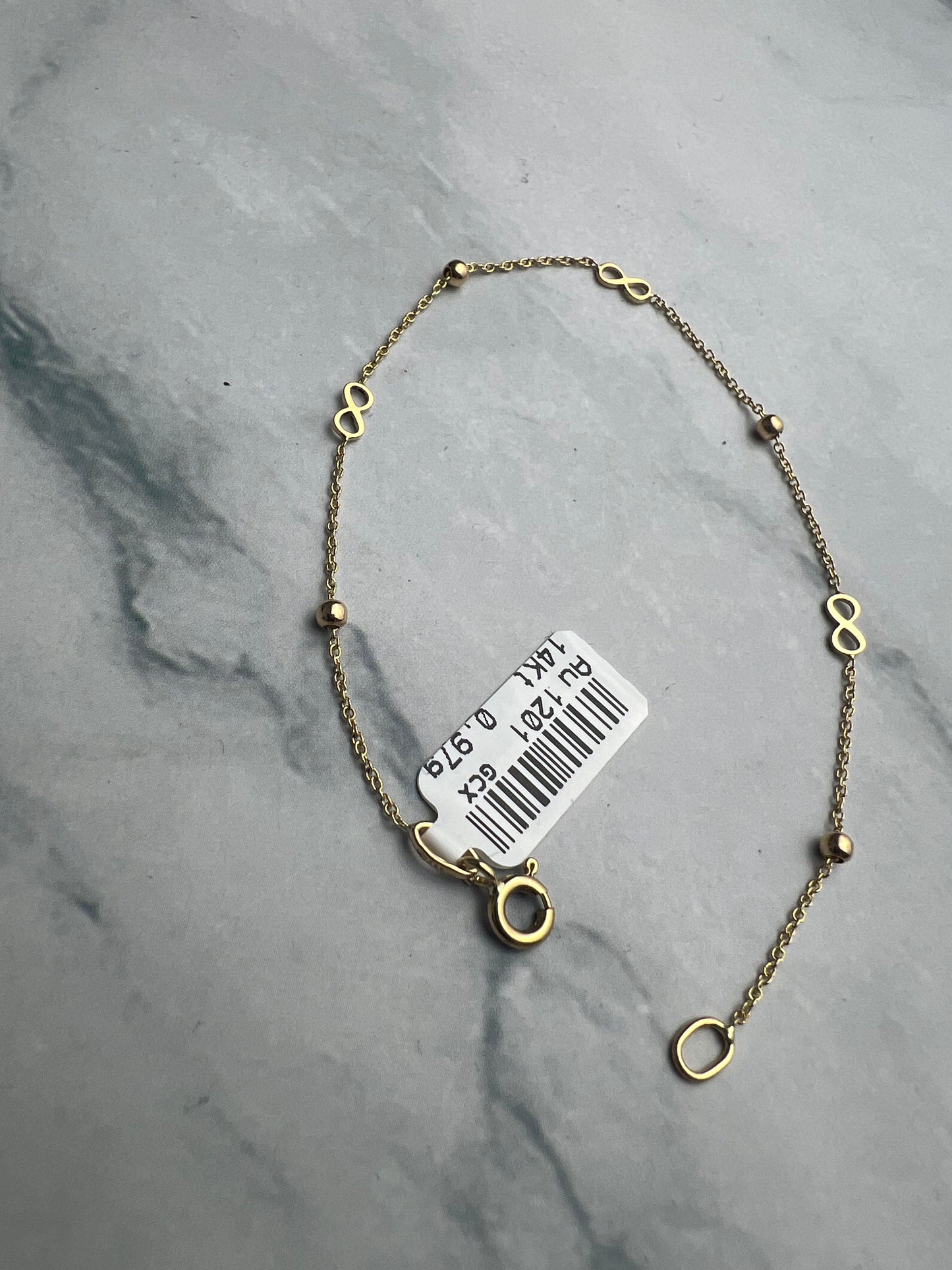 Karlánc sárgaaranyból, végtelen motívumokkal