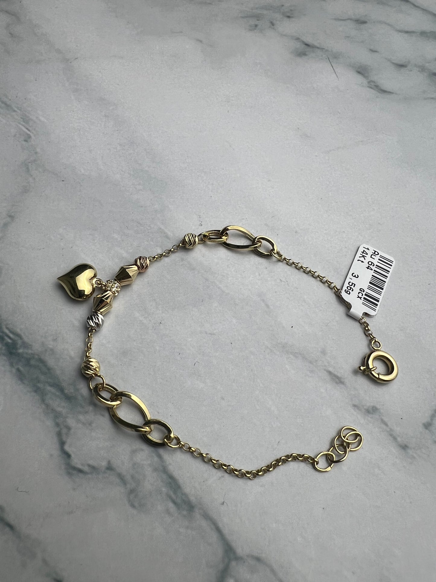 Karlánc tricolor, sárgaarany dominanciával, középen szívvel