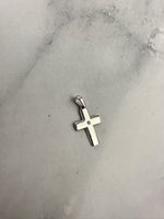 Fehérarany kereszt medál