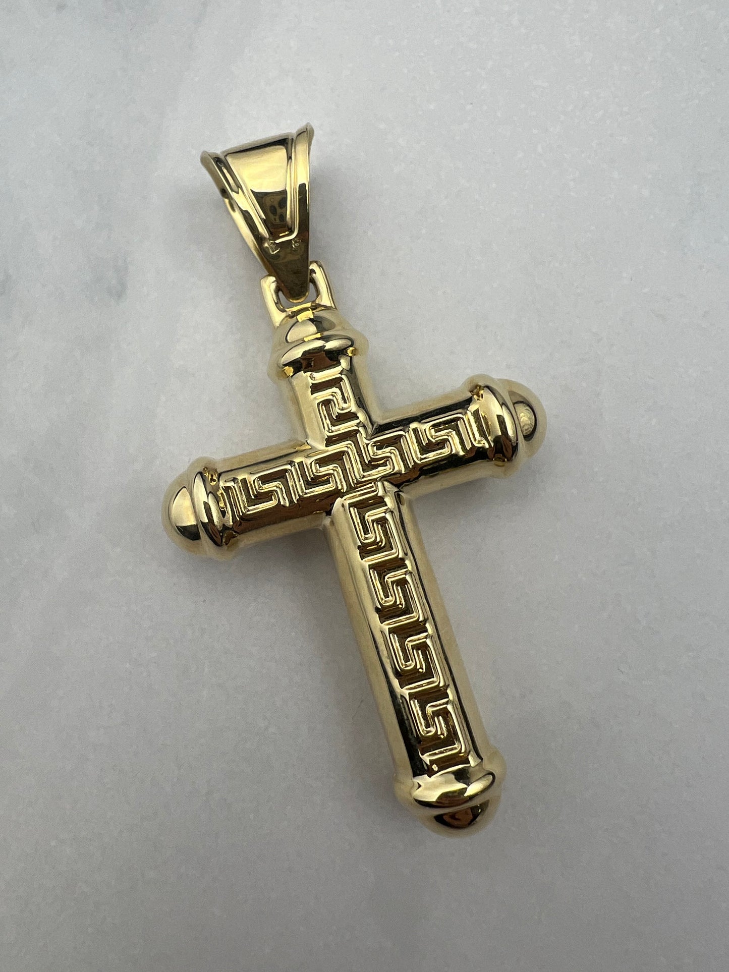 Kisebb méretű görög mintás arany kereszt medál