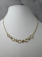 Gömb és karika betétes arany nyaklánc