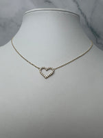 Beépített köves szíves arany nyaklánc