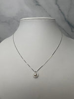 Beépített köves gyöngy medálos fehérarany nyaklánc