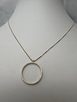 Beépített köves karika medálos arany nyaklánc