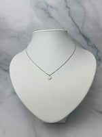 Kör alakú köves medálos fehérarany nyaklánc