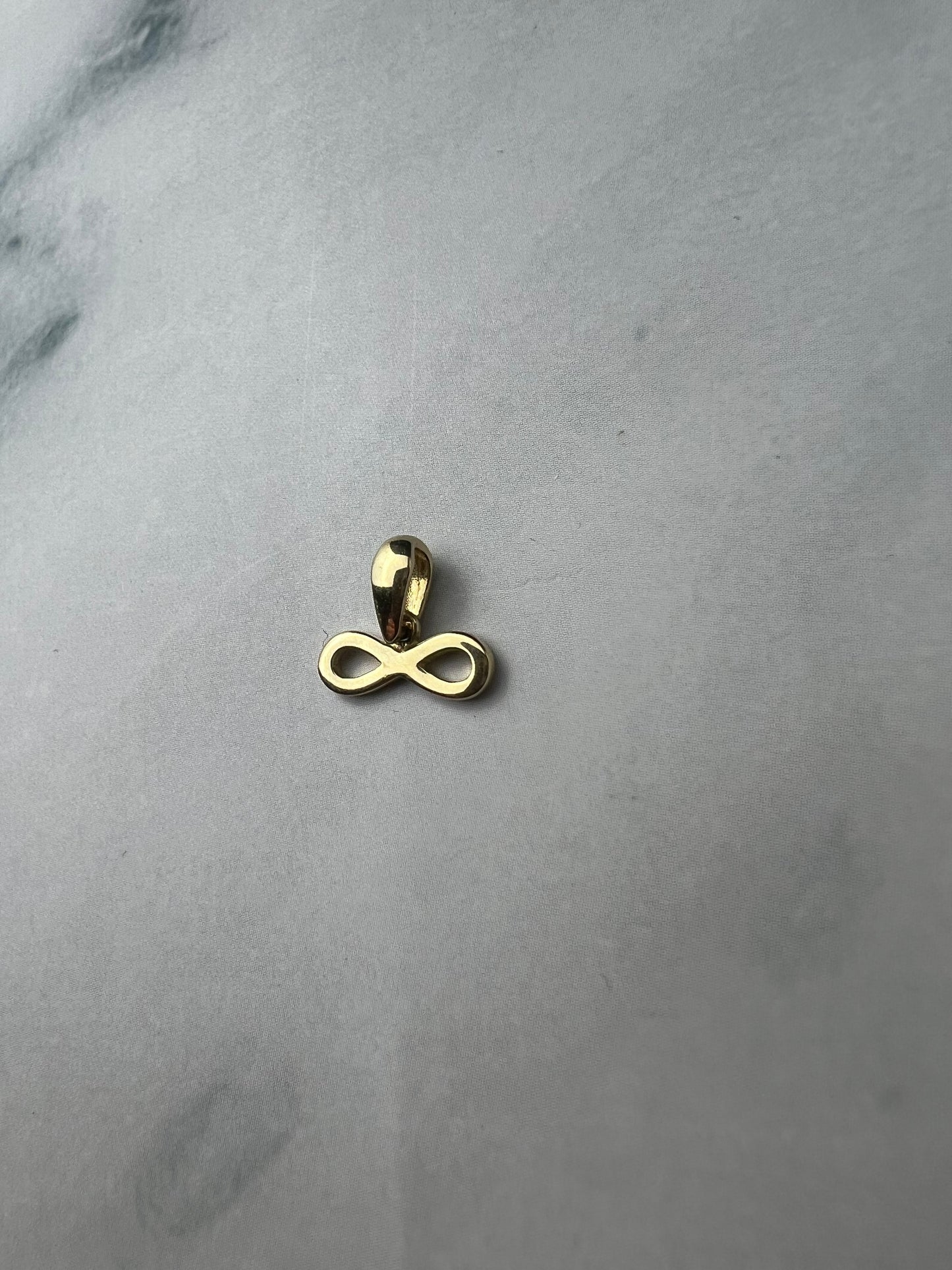 Szimpla mini végtelen arany medál