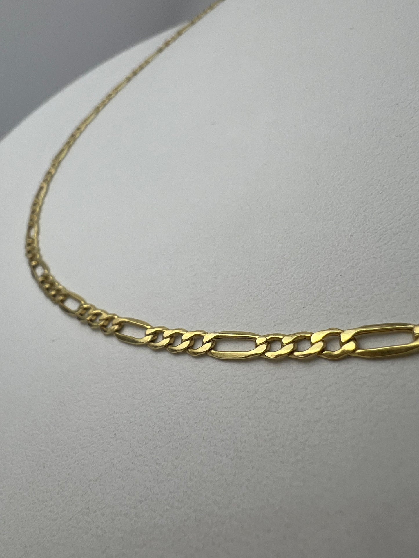 Figaro fazonú arany nyaklánc