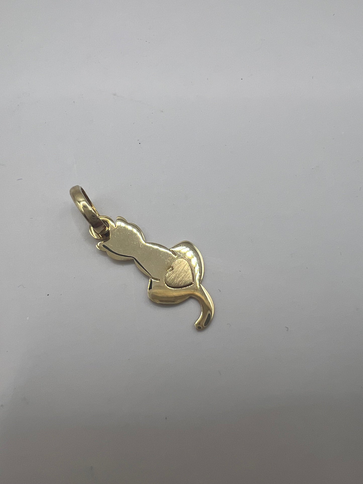 Szivecskés cica medál arany medál