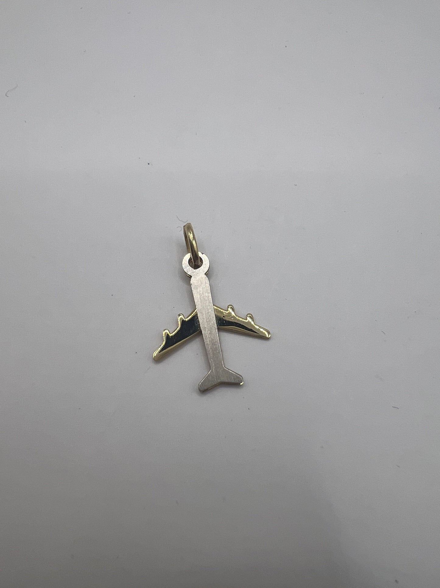 Mattított repülő arany medál