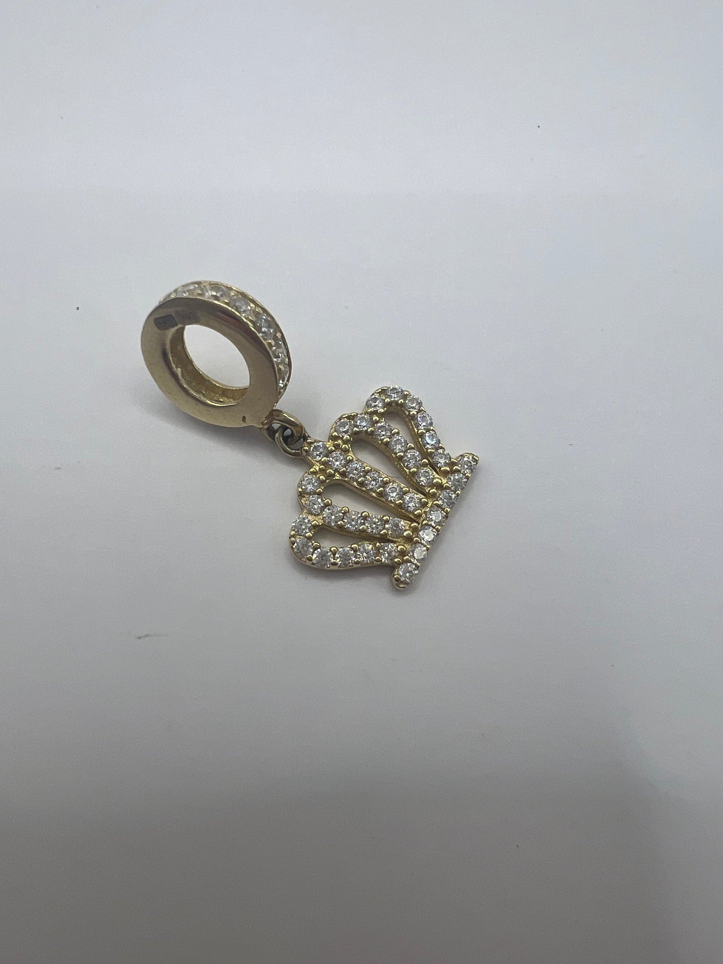 Köves tiara arany medál/charm